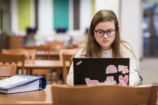 院系及课程设置