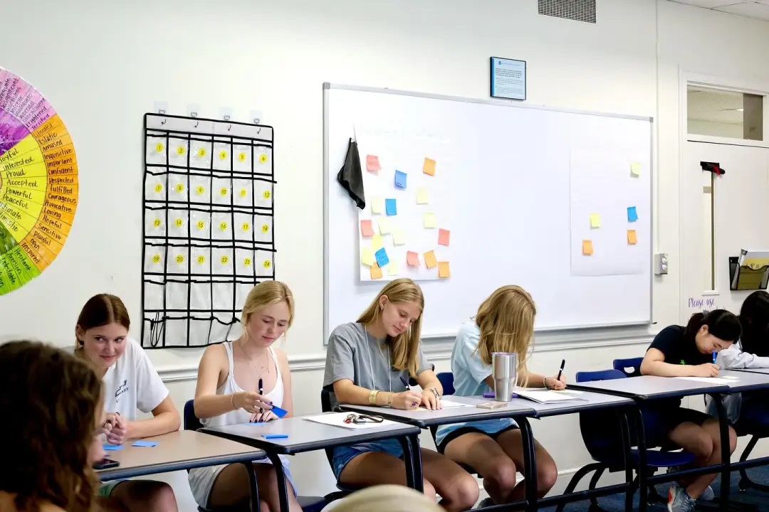 托福、雅思及多邻国考试介绍与对比：留学申请者的选择指南