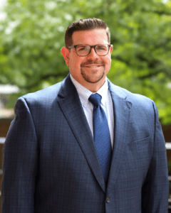 Dr. Matthew Olesnevich——学生事务副校长